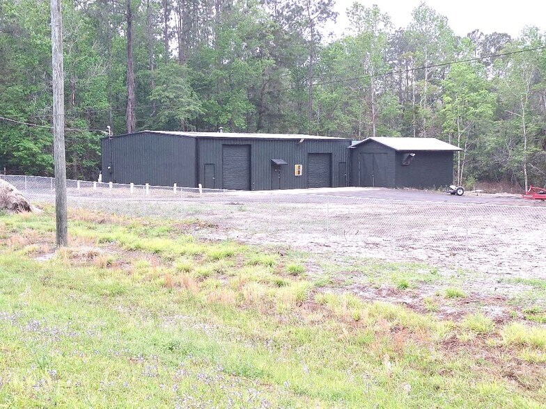 More Photos Of 1024 FL-19 N, Palatka Service For Lease