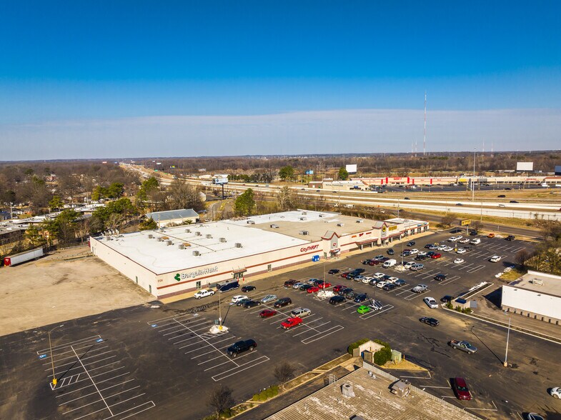 More Photos Of 5124 Summer Ave, Memphis General Retail For Lease