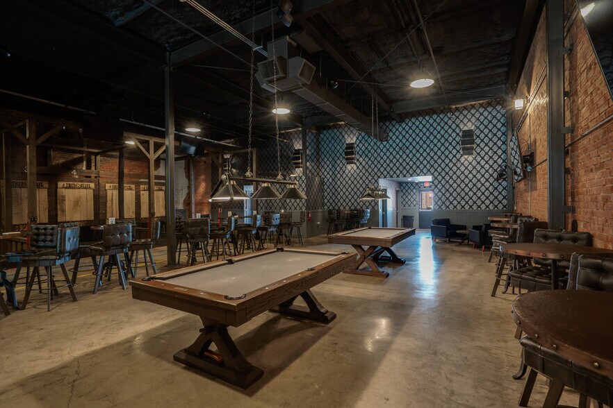 More Photos Of 809 Ohio Ave, Wichita Falls Bar For Sale