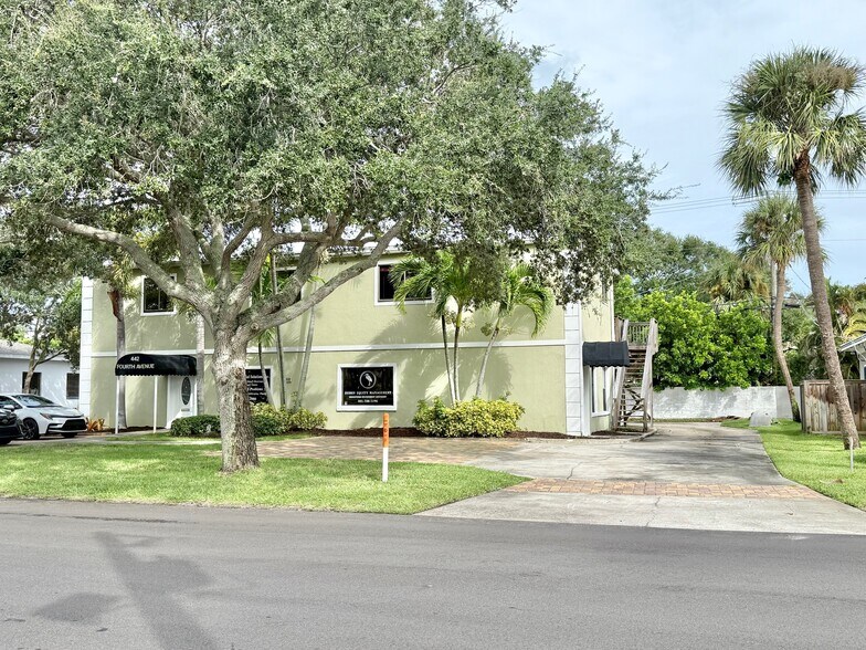 More Photos Of 442 4th Ave, Indialantic Office For Lease