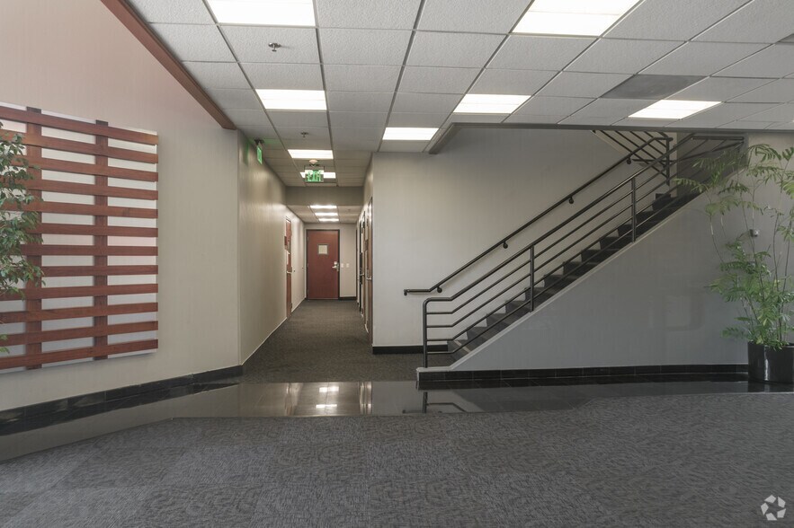 More Photos Of 680 Langsdorf Dr, Fullerton Office For Lease