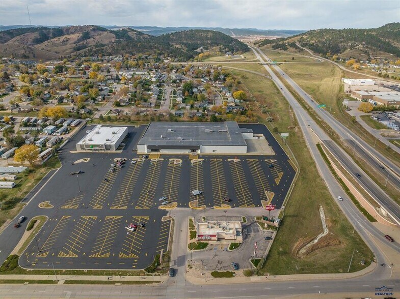 More Photos Of 1845 Haines Ave, Rapid City Freestanding For Sale