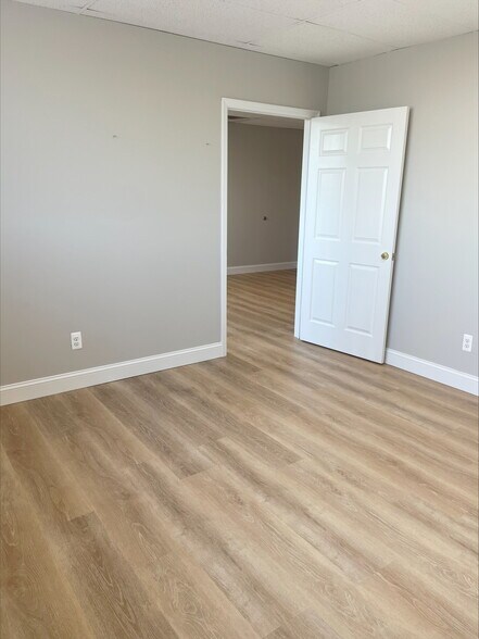 More Photos Of 1167 State Rt 23 S, Kinnelon Storefront Retail Office For Lease