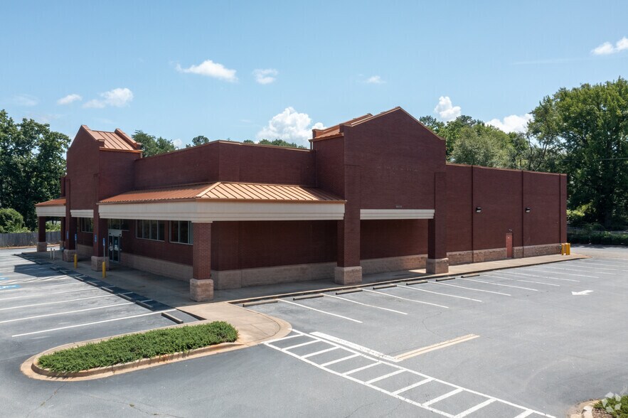 More Photos Of 6414 State Park Rd, Travelers Rest Drugstore For Lease