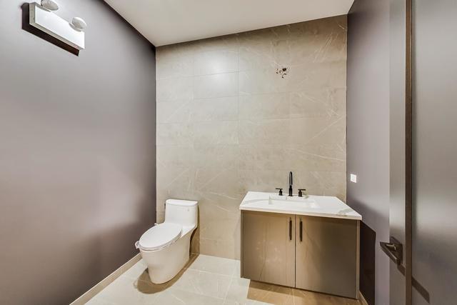 More Photos Of 1330 Western, Chicago Apartments For Sale