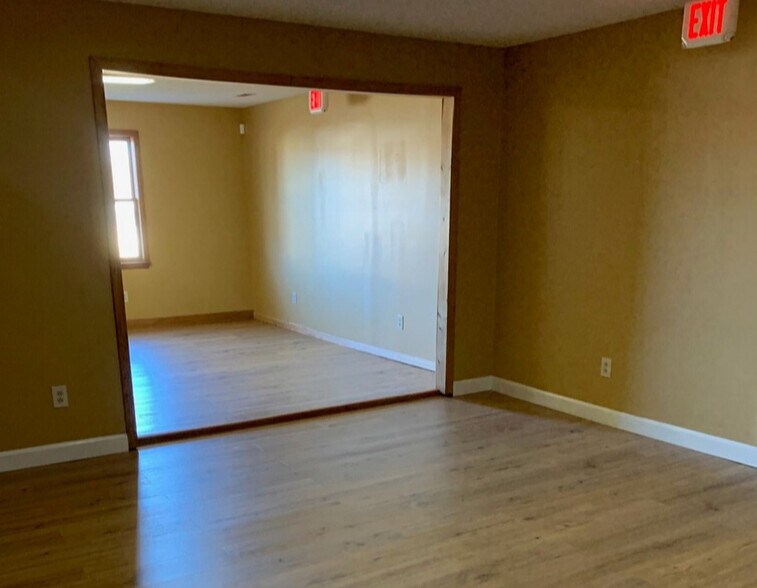 More Photos Of 6120 Augusta Rd, Greenville Office Residential For Sale