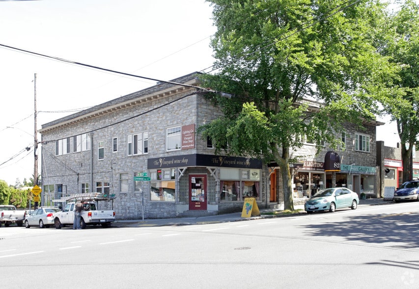 Primary Photo Of 8212-8218 Greenwood Ave N, Seattle Storefront Retail Residential For Lease