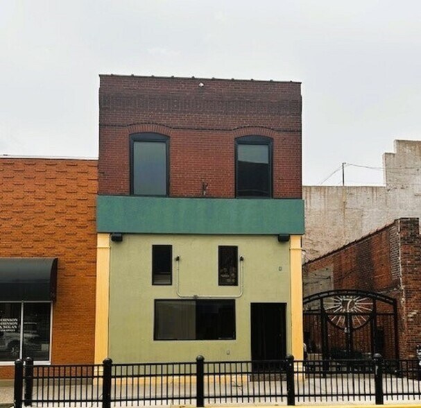 Primary Photo Of 7 S High St, Belleville General Retail For Sale