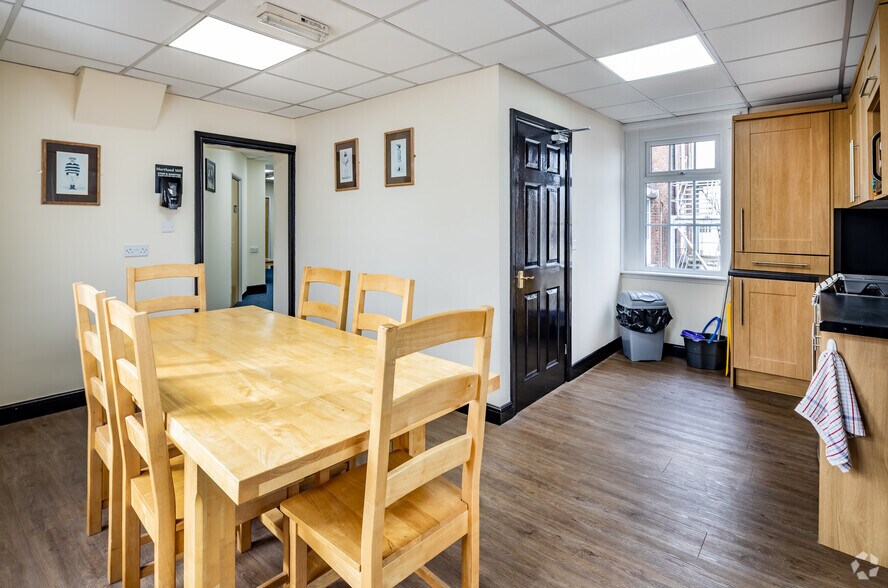 More Photos Of Mart Ln, Ormskirk Office For Lease