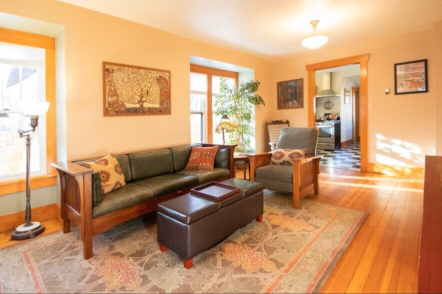 More Photos Of 102 Holly St, Colorado Springs Apartments For Sale