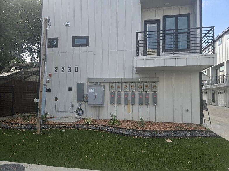 More Photos Of 2230 Shea Rd, Dallas Apartments For Sale