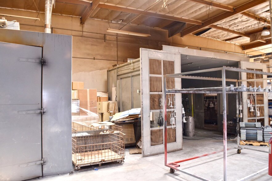 More Photos Of 2182 Maple Privado, Ontario Warehouse For Sale