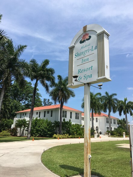 More Photos Of 27725 Old US Highway 41, Bonita Springs Office For Lease