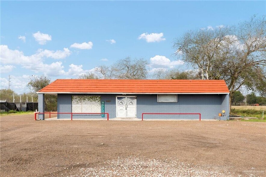 More Photos Of 3307 S Closner Blvd, Edinburg Flex For Sale