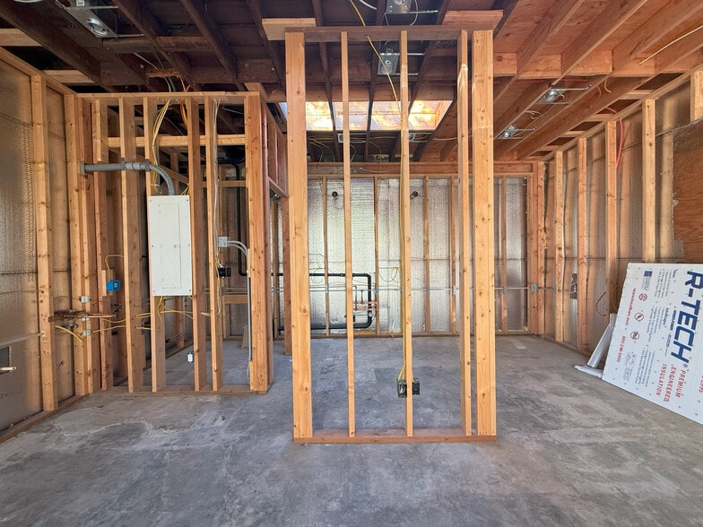 More Photos Of 2600 E Union St, Seattle Restaurant For Sale