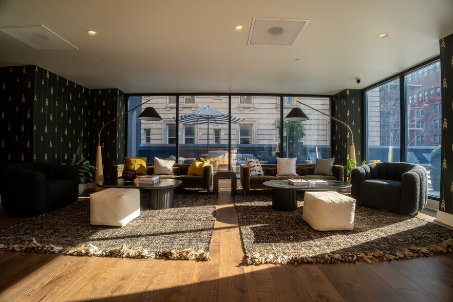 More Photos Of 200 S Broad St, Philadelphia Hotel For Lease