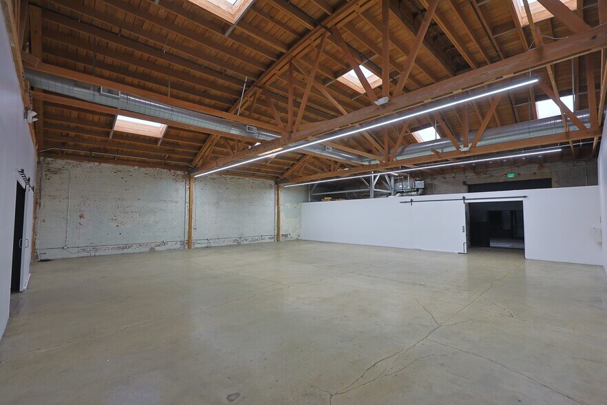 More Photos Of 2014-2022 E 7th St, Los Angeles Office For Lease