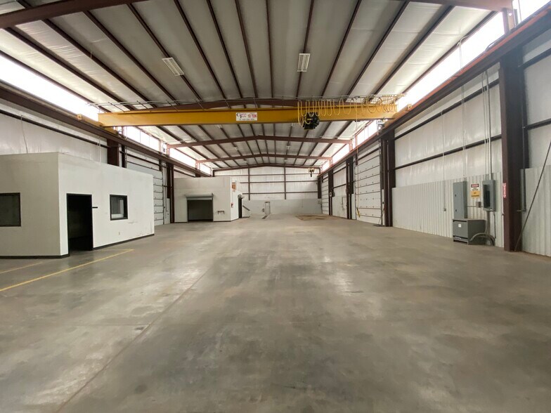 More Photos Of 13216 Hwy. 191, Midland Warehouse For Lease