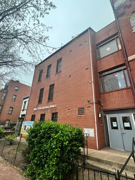 More Photos Of 1546 5th St NW, Washington Specialty For Sale