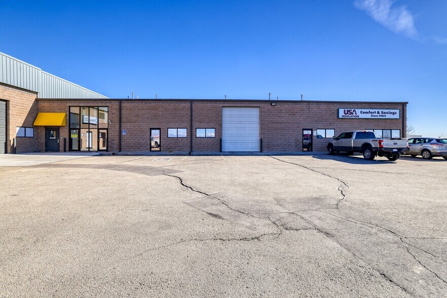 More Photos Of 3997-4001 S Valley Dr, Mead Distribution For Sale