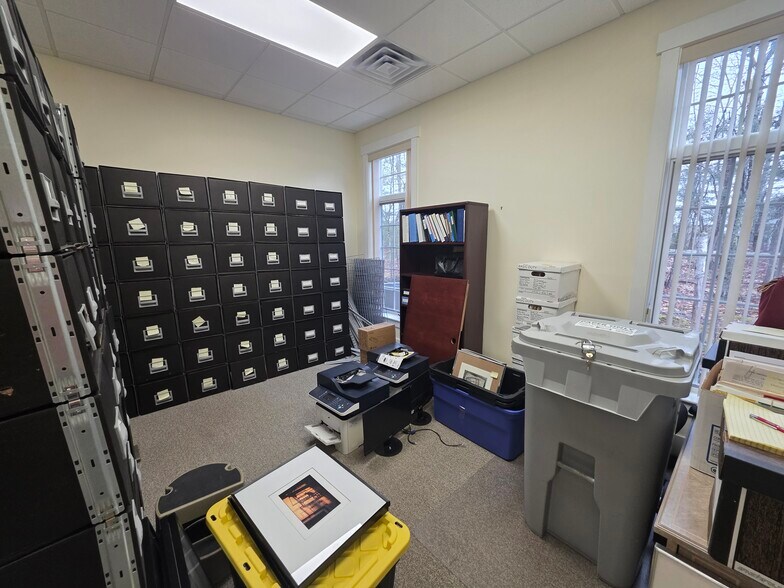 More Photos Of 477 Commercial St, Rockport Office For Sale