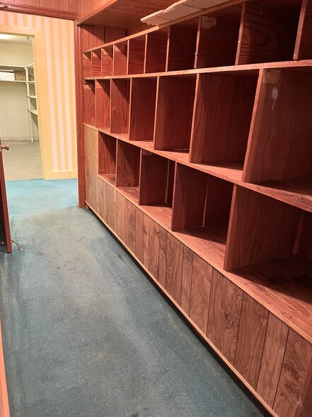 More Photos Of 120 Peters St, Lagrange Office For Sale