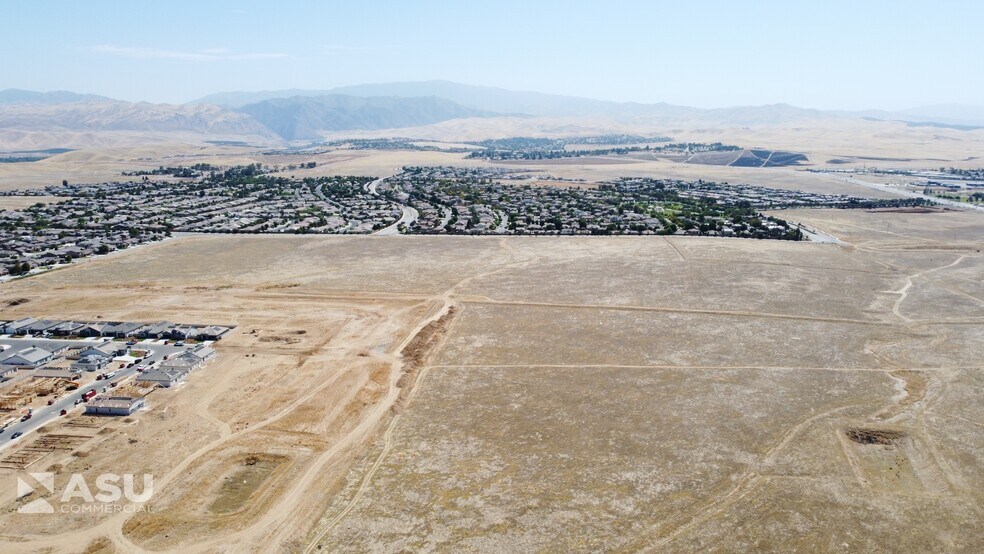 More Photos Of Vineland Rd & City Hills Dr., Bakersfield Land For Sale