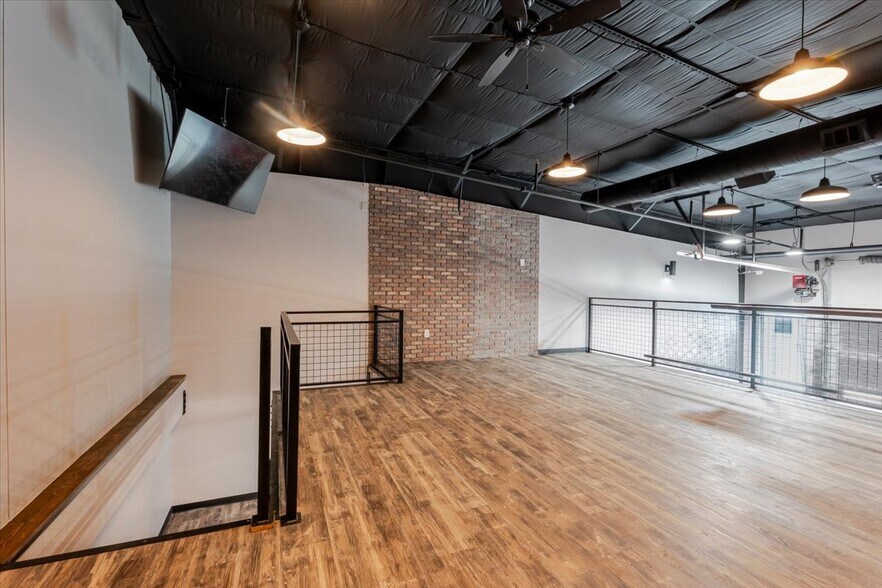 More Photos Of 1725 N Highway 377, Roanoke Industrial For Sale