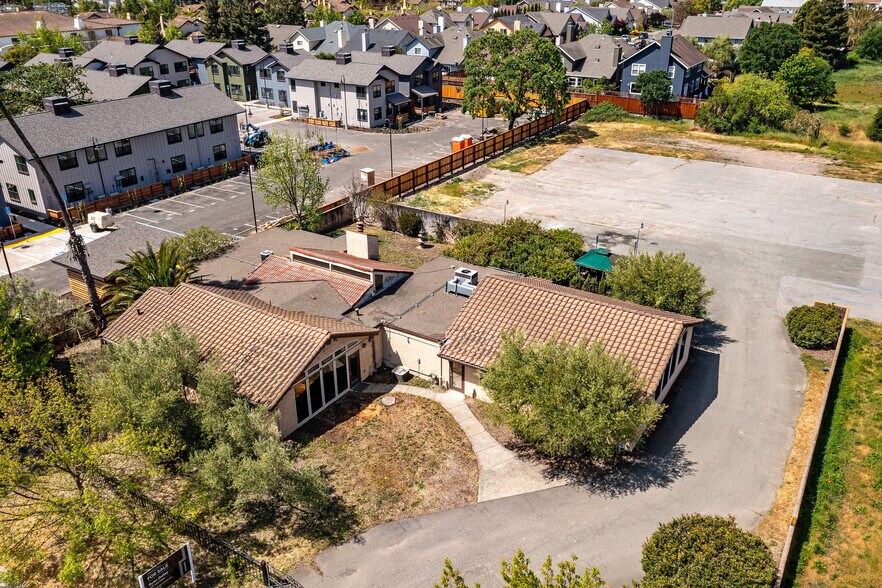 More Photos Of 1247 Broadway, Sonoma Office Residential For Lease