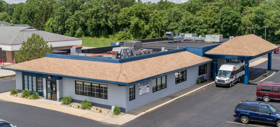 More Photos Of 1536 W Center Rd, Essexville Medical For Sale