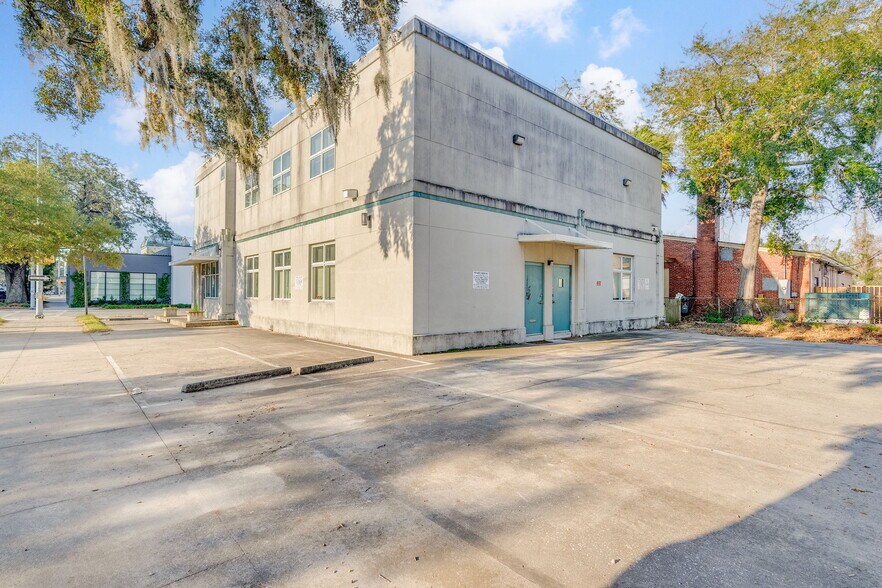 More Photos Of 1211 Bull St, Savannah Office Residential For Sale