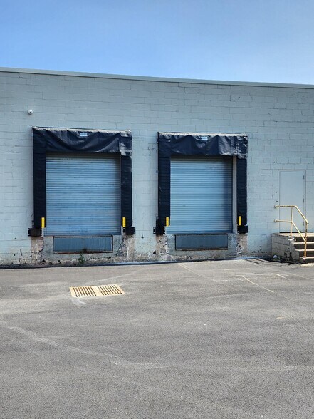 More Photos Of 178 Commerce Rd, Carlstadt Manufacturing For Sale