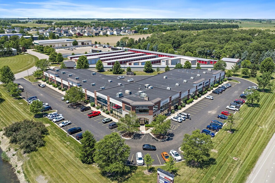 More Photos Of 129 Commercial Dr, Yorkville General Retail For Lease