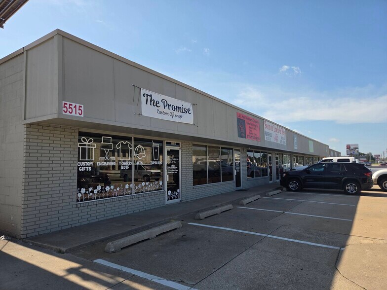 More Photos Of 5515 S Mingo Rd, Tulsa Unknown For Lease