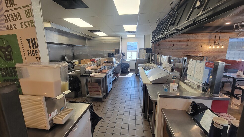 More Photos Of 1730 N Main St, North Logan Fast Food For Lease
