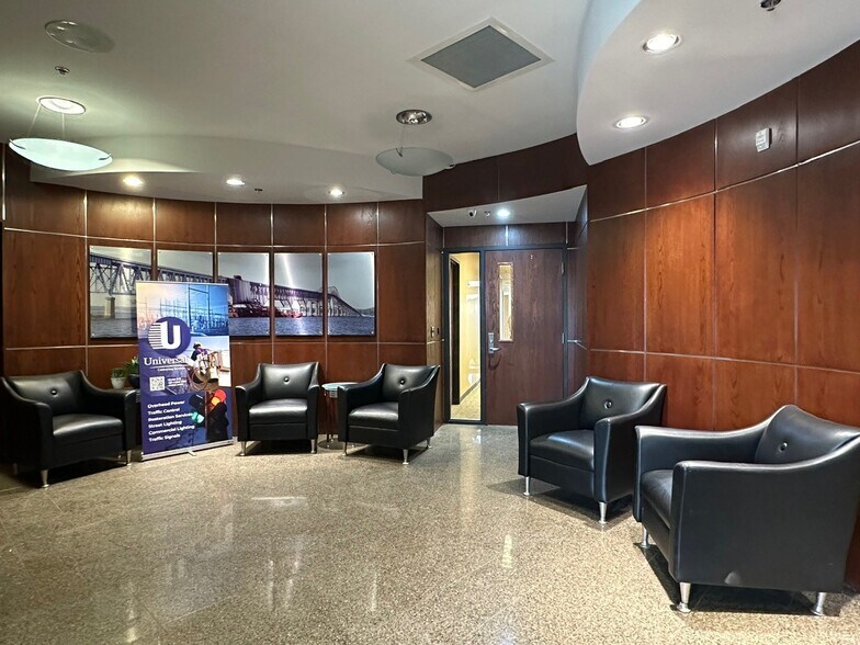 More Photos Of 24595 Groesbeck Hwy, Warren Office For Lease