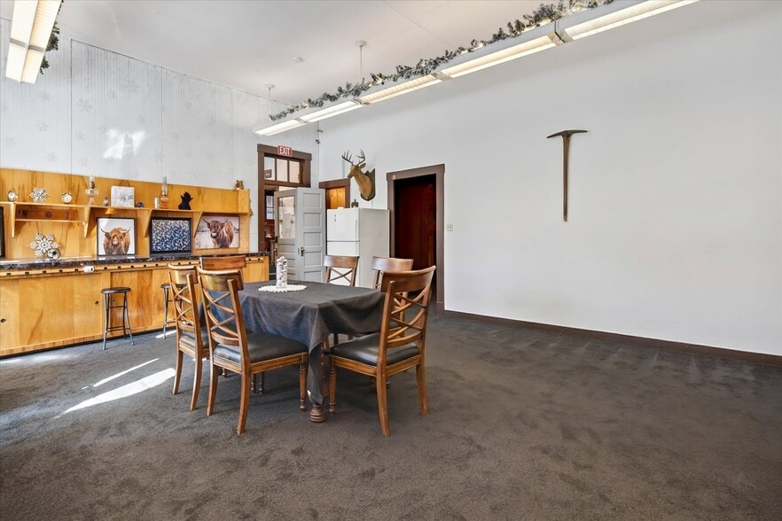 More Photos Of 66 Duttonsville School dr, Cavendish Schools For Sale