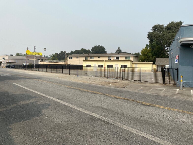 More Photos Of 1475 E Bayshore Rd, East Palo Alto Industrial For Lease
