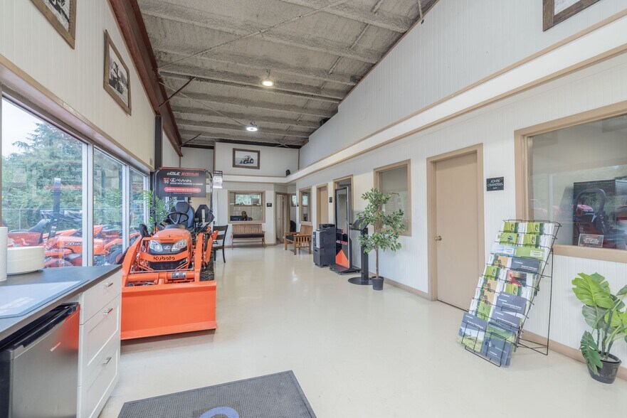 More Photos Of 1521 Sumas Way, Abbotsford Land For Lease