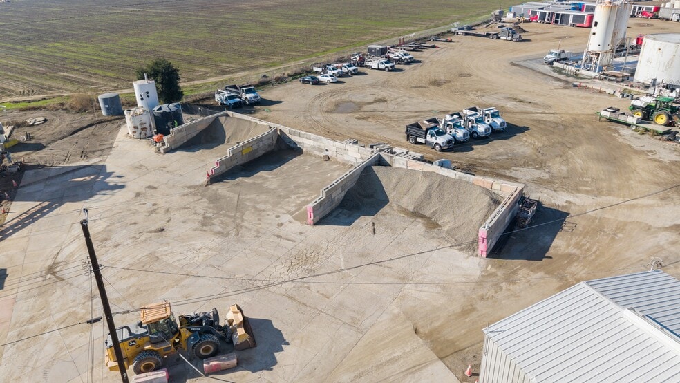 More Photos Of 14450-144470 Walnut Grove- Thornton Rd, Walnut Grove Industrial For Sale