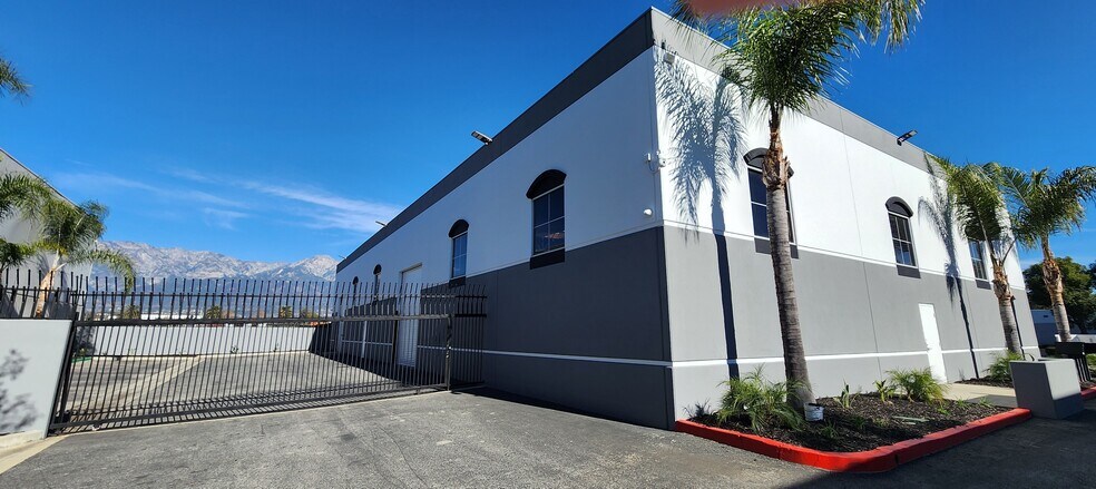 More Photos Of 9010 Hellman Ave, Rancho Cucamonga Warehouse For Lease