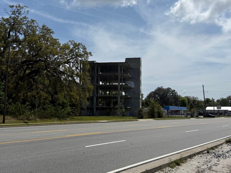 More Photos Of 2508 Newcastle St, Brunswick Apartments For Sale