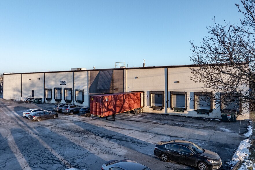 More Photos Of 111-115 Castle Rd, Secaucus Warehouse For Lease