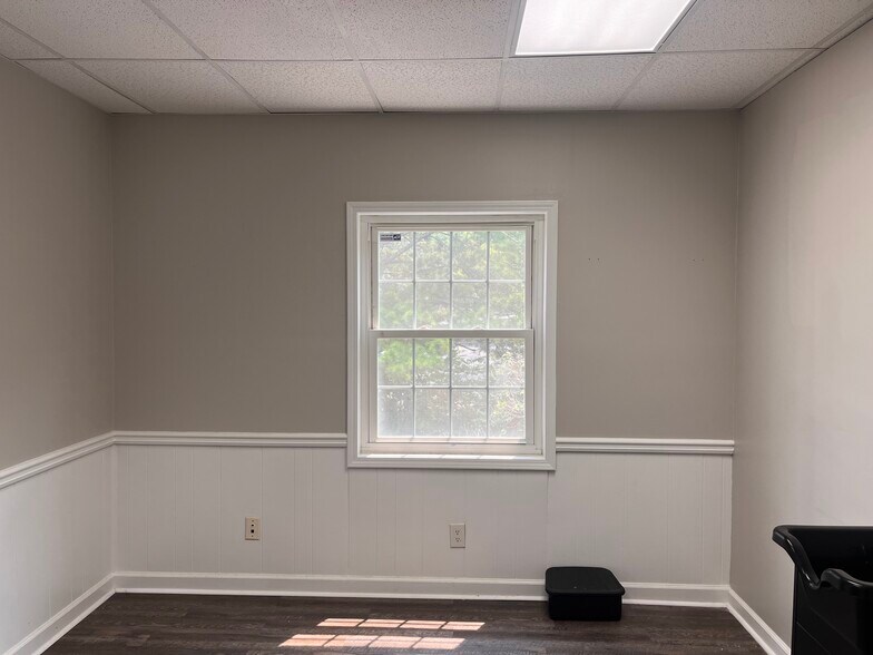 More Photos Of 11080 Old Roswell Rd, Alpharetta Loft Creative Space For Lease