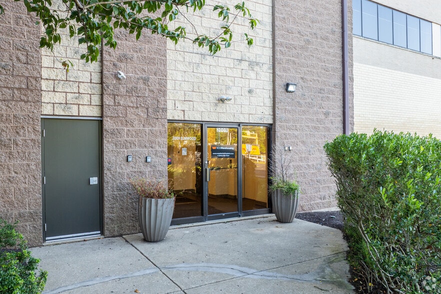 More Photos Of 2000-2009 Elmwood Ave, Sharon Hill Warehouse For Sale
