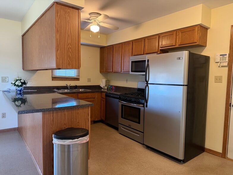 More Photos Of 5920 Waite St, Merrillville Religious Facility For Sale