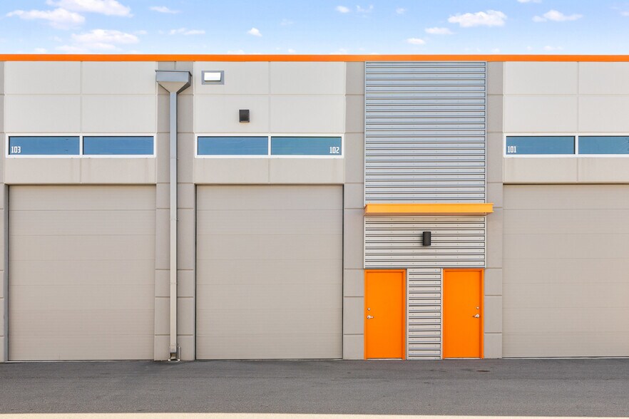 More Photos Of 1111 N 34th St, Tampa Self Storage For Sale