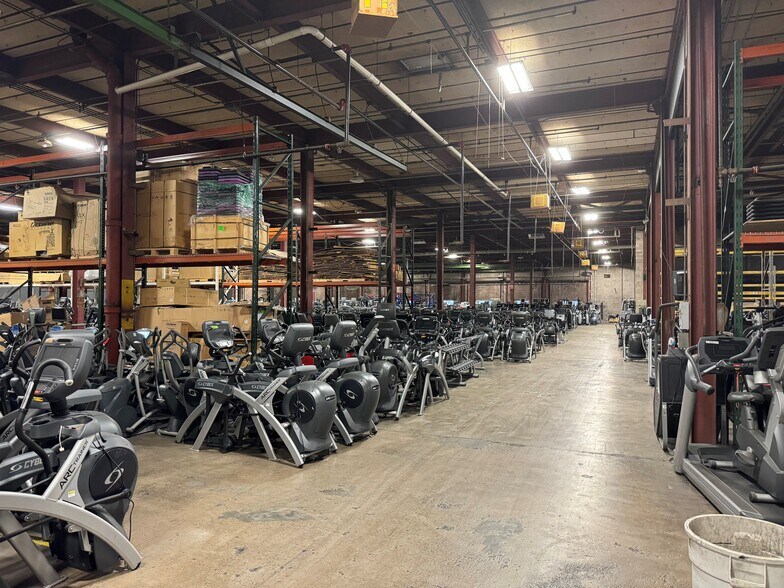 More Photos Of 90 Hamilton St, Chalfont Warehouse For Sale