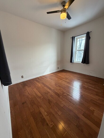 More Photos Of 3610 Quentin Rd, Brooklyn Storefront Retail Residential For Lease