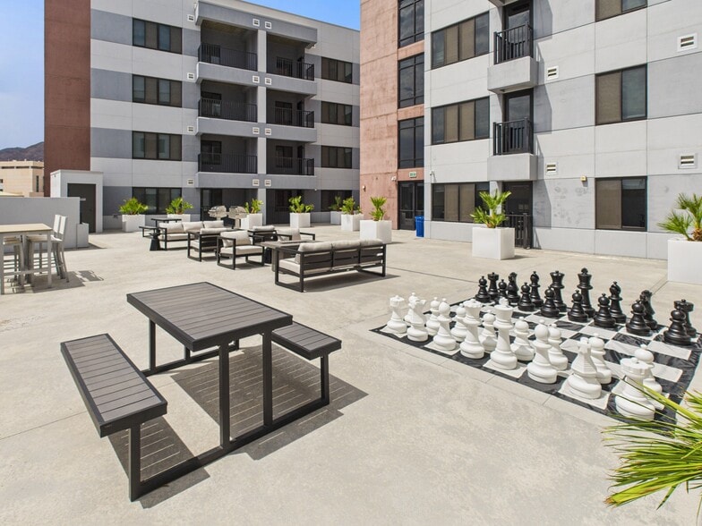 More Photos Of 215-219 S Water St, Henderson Apartments For Sale